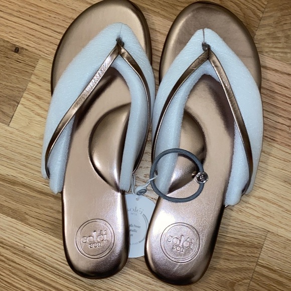 REVOLVE SOLEI SEA women's indie sandal in metallic gold size 11 NWT - Picture 8 of 12